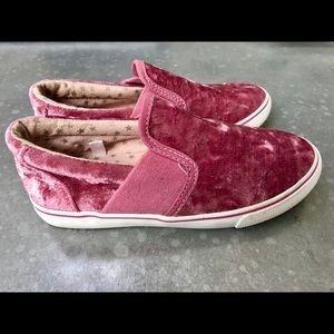 Size 12 Girls NWOT Pink Cat & Jack Sneakers